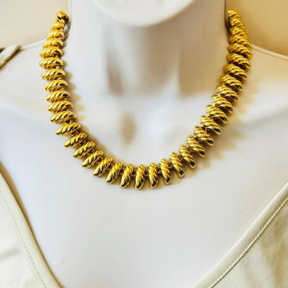 Erwin Pearl Ribbed Curved Link Collar Necklace VTG Statement Elegant Gold Plated